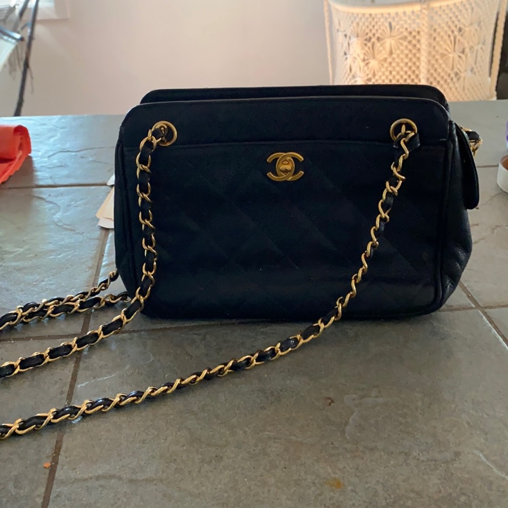CHANEL BAG CROSS BODY VINTAGE AUTHENTIC